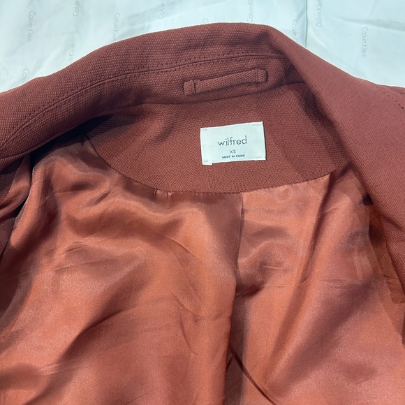 Aritzia Red Utility Cropped Jacket - Picture 2 of 4